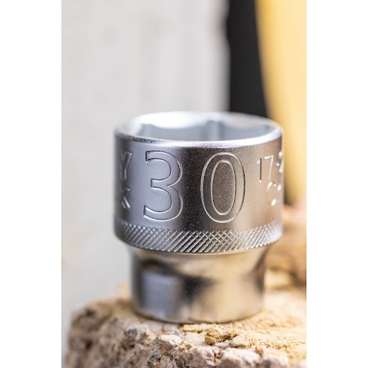 STANLEY FMMT17234-0 socket, metallic, close-up frontal angle, engraved with 30, photography.