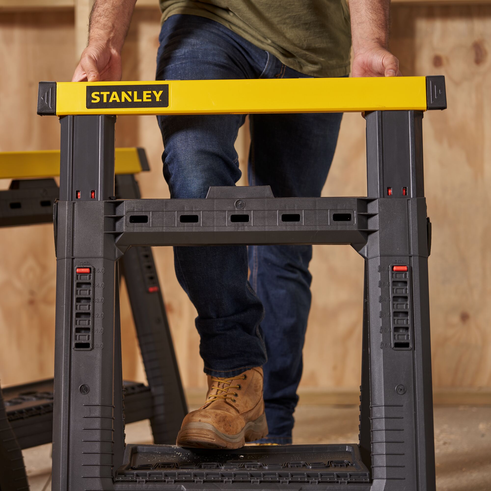 Stanley fatmax online adjustable sawhorse