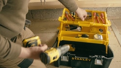 Video STANLEY® 3-Level Cantilever Tool Box