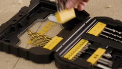 Video STANLEY® 31-Piece Mixed Screwdriver Bit Set